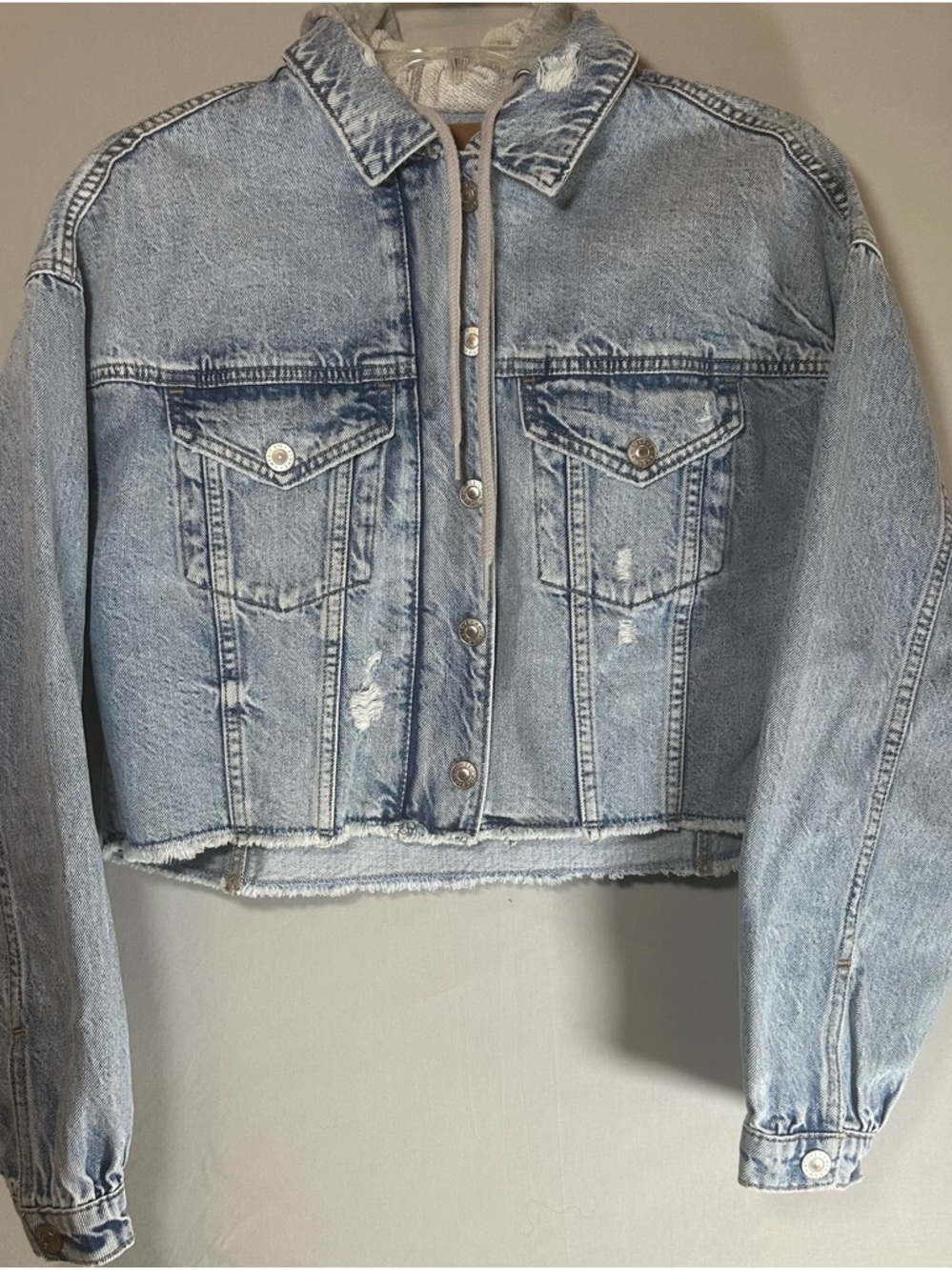 American Eagle Outfitters Light Wash Distressed Denim Jacket